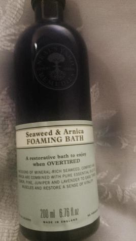 FOAMING BATH WITH SEAWEED & ARNICA EXTRACTS